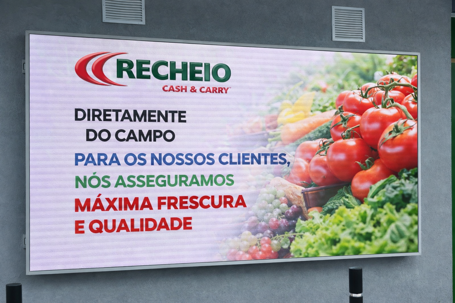 Painel LED Outdoor (Não embutido)